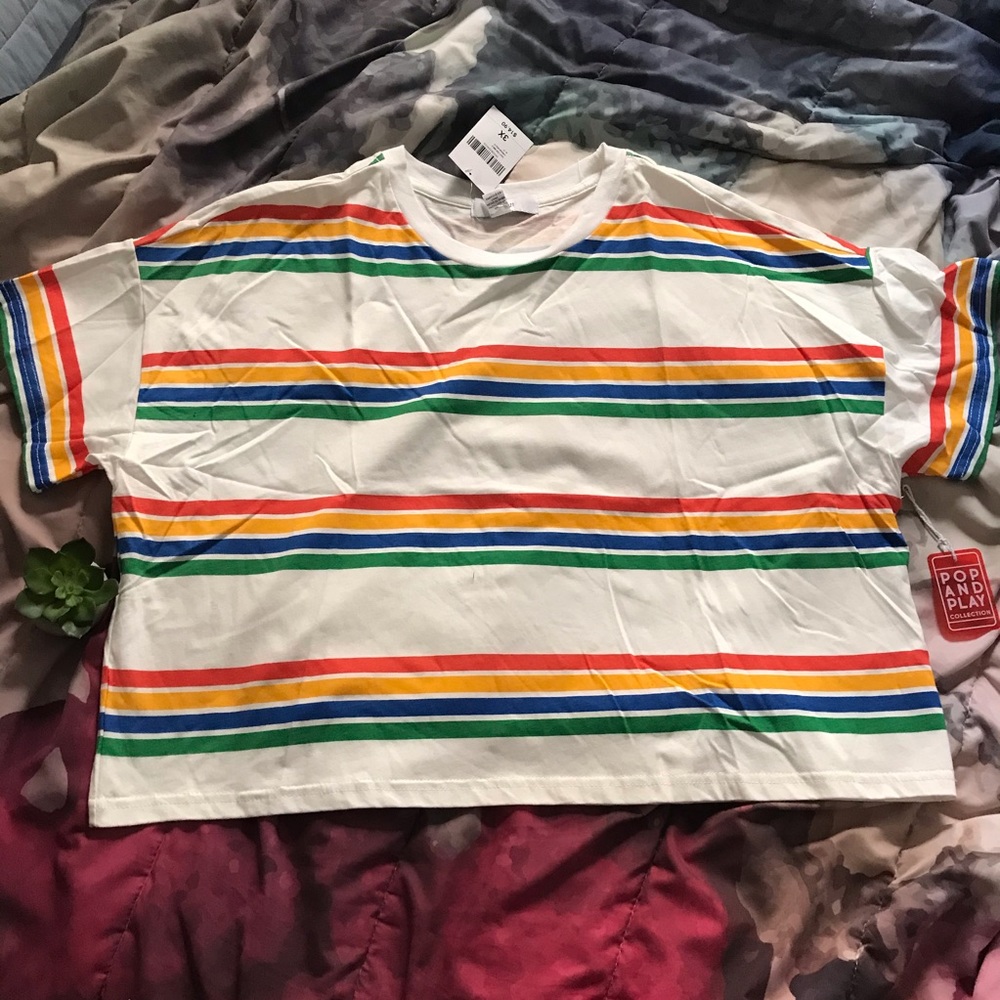 NWT F21+ pop and play cropped tee